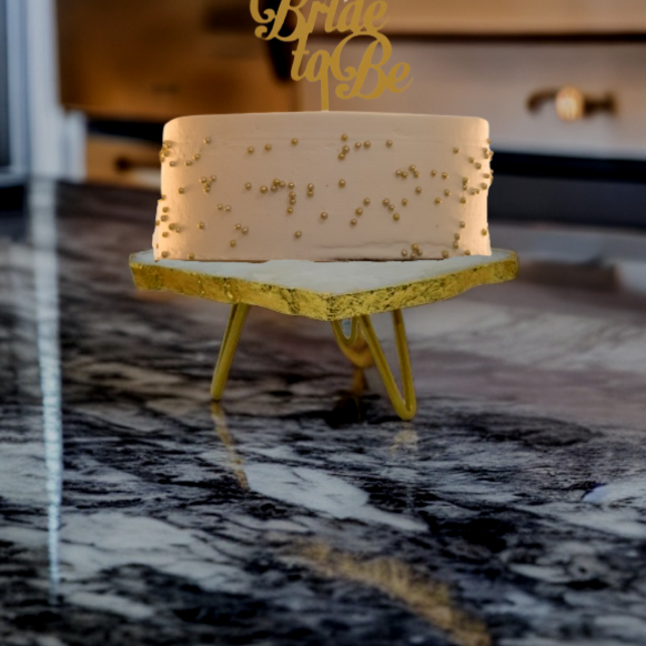 Elegant Cake Stand (GOLD TRIM)